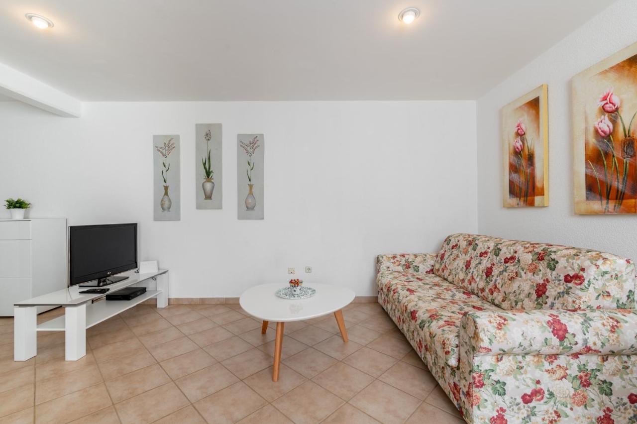 Villa Bella Vista - Apartments Labin  Kültér fotó