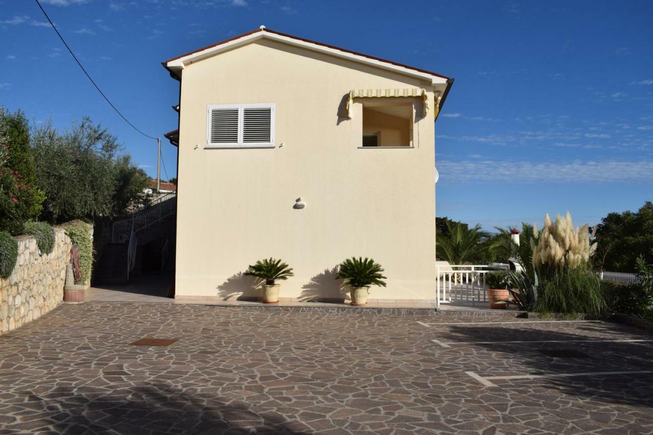 Villa Bella Vista - Apartments Labin  Kültér fotó